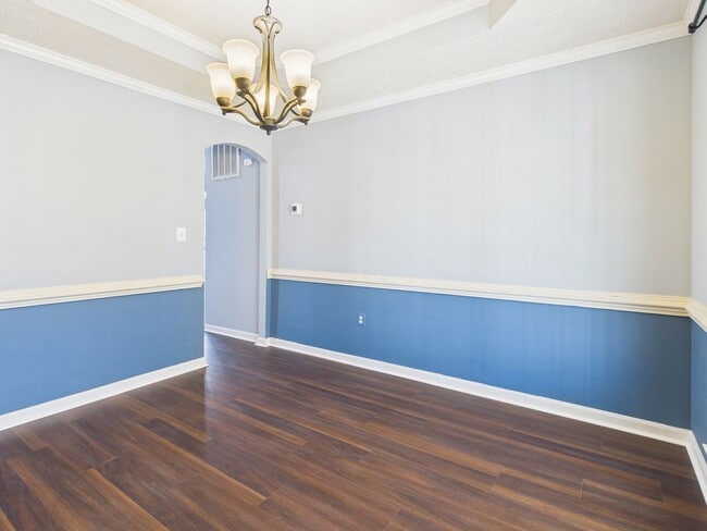 Building Photo - 10561 Gallant Fox Way