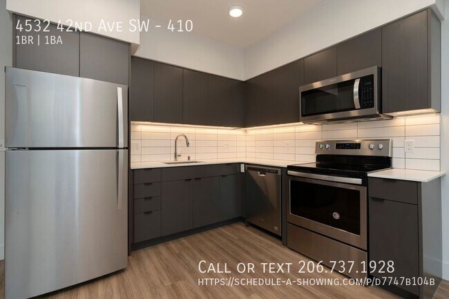 Building Photo - 4532 42nd Ave SW