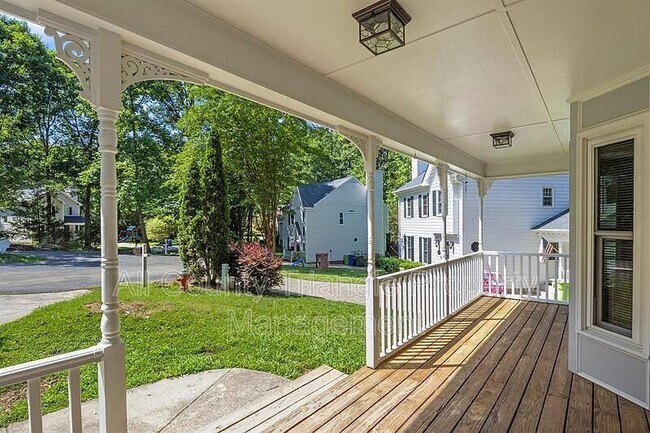 Building Photo - 4904 Kinross Ct