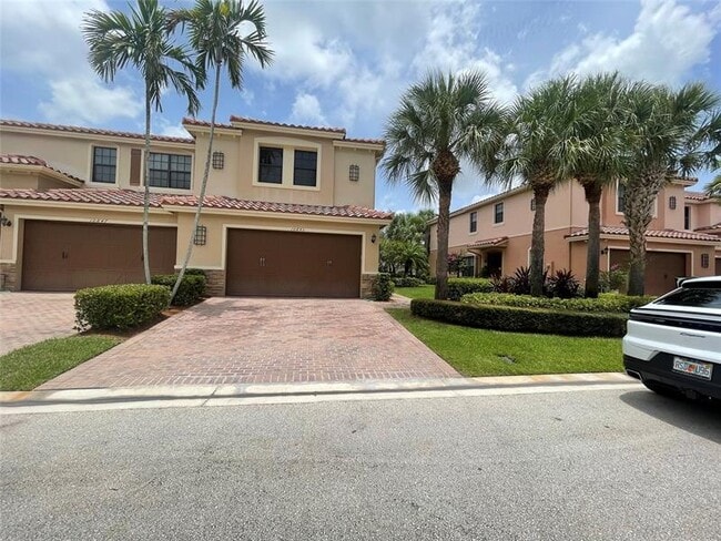 Building Photo - 10845 NW 74th Dr