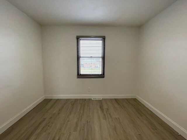 Building Photo - 601 Rizek Dr