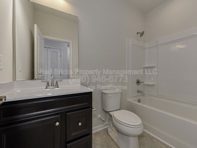 Building Photo - 1011 Ketchum Ct