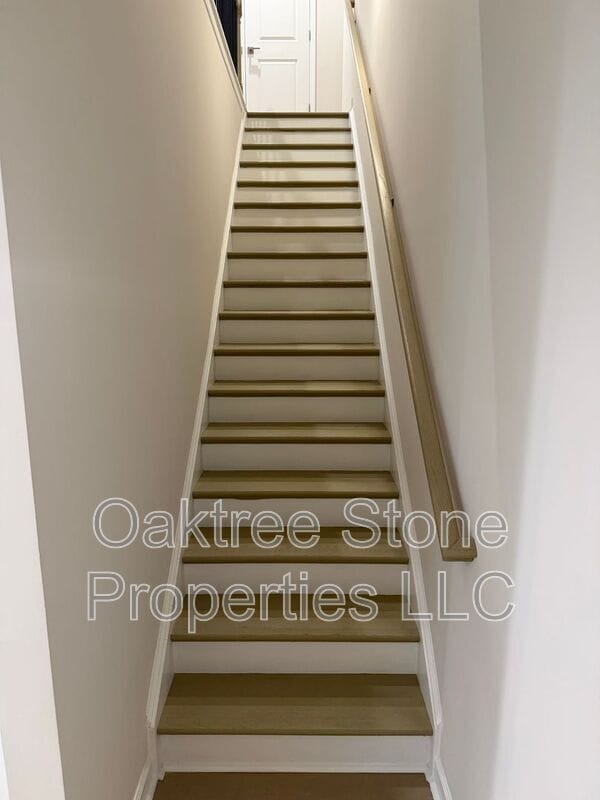 Building Photo - 1973 Hollywood Rd