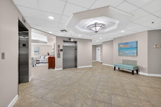 Building Photo - 3150 N Hwy A1A