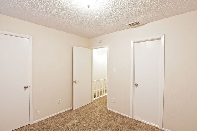 Building Photo - 5000 Cedar Springs Rd