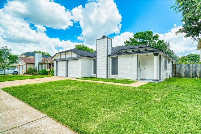 Building Photo - 2014 Powder Mist Ln