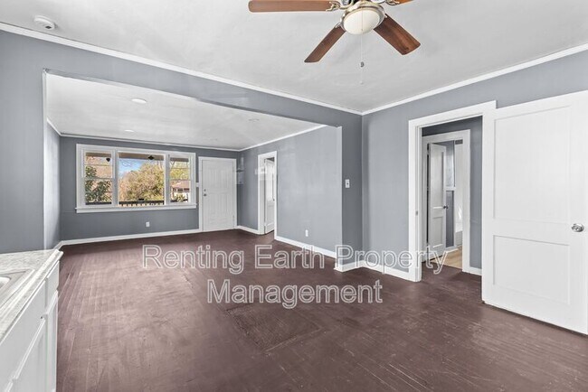 Building Photo - 1402 Bragg St