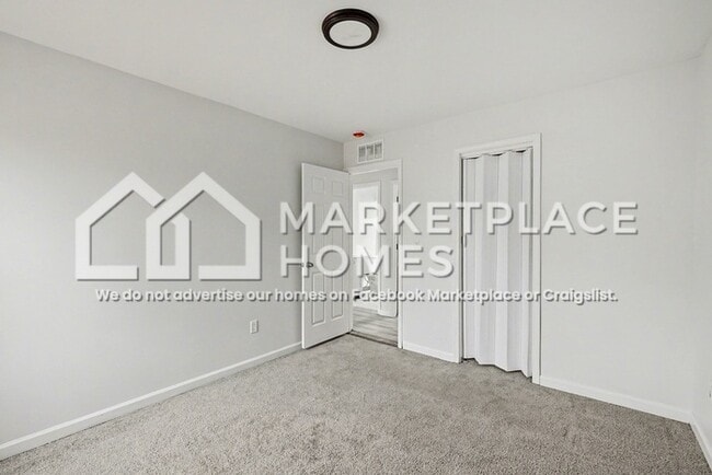 Building Photo - 19818 Fenmore St