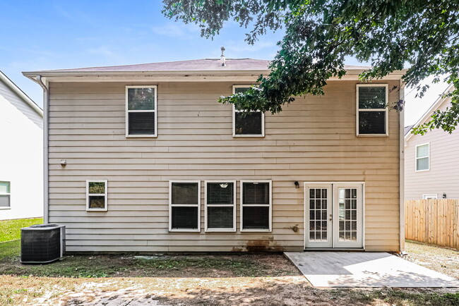 Building Photo - 2080 Valley Creek Dr