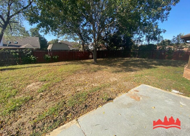 Building Photo - 7113 Tudor Ln