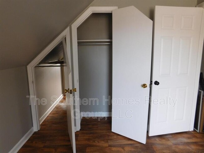 Building Photo - 309 W Madison Ave