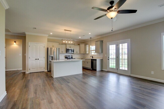 Building Photo - 2547 Rafiki Dr
