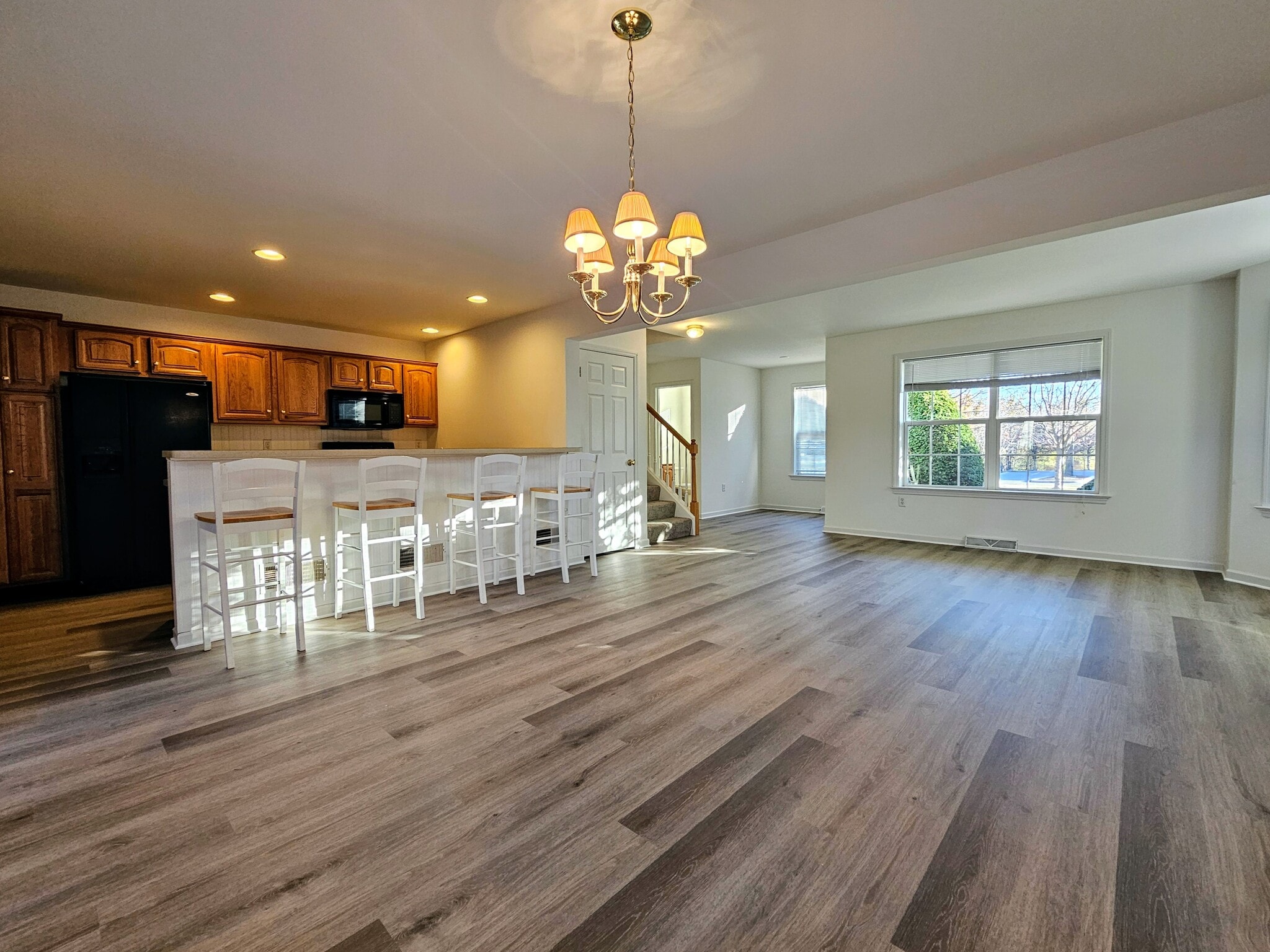 Building Photo - 701 Brentwood Dr