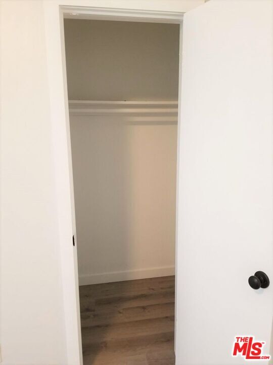 Building Photo - 1462 S Shenandoah St