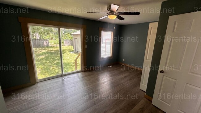 Building Photo - $1595 - 5 bed 2 bath - Single Family Home ...