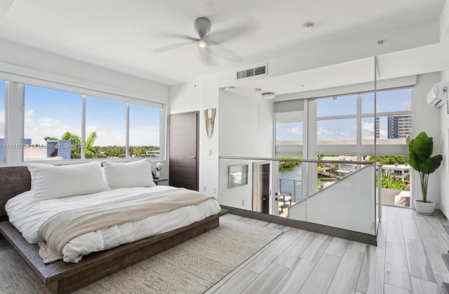 Building Photo - 101 N Shore Dr