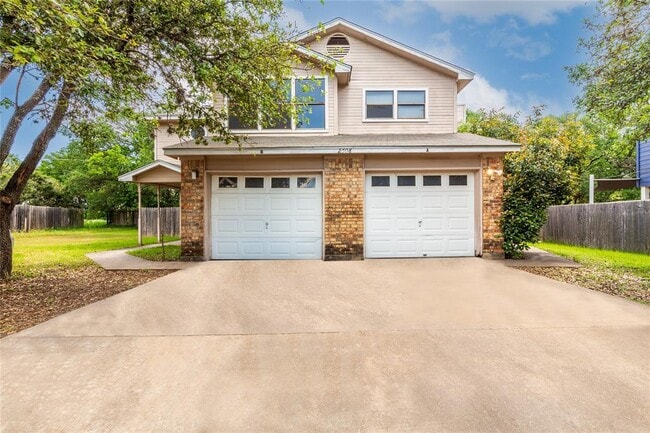 Primary Photo - 2608 Gwendolyn Ln