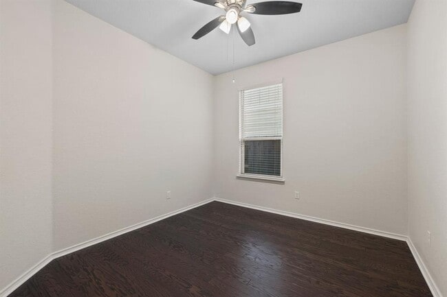 Building Photo - 537 Bonnet Blvd