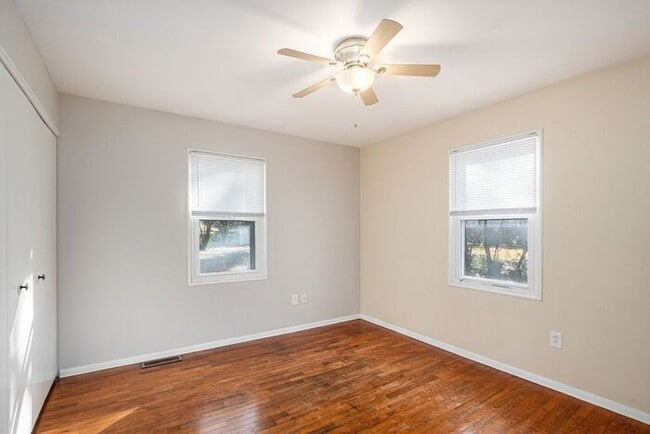 Building Photo - $1495 Charming, remodeled 3-Bed/1-Bath Ran...