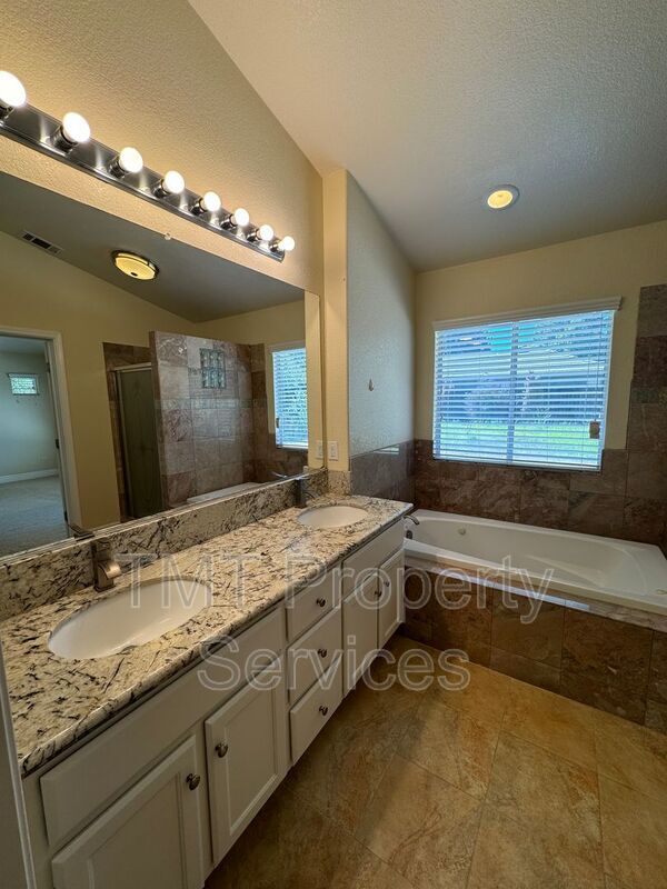 Building Photo - 2144 Gold Hollow Ct