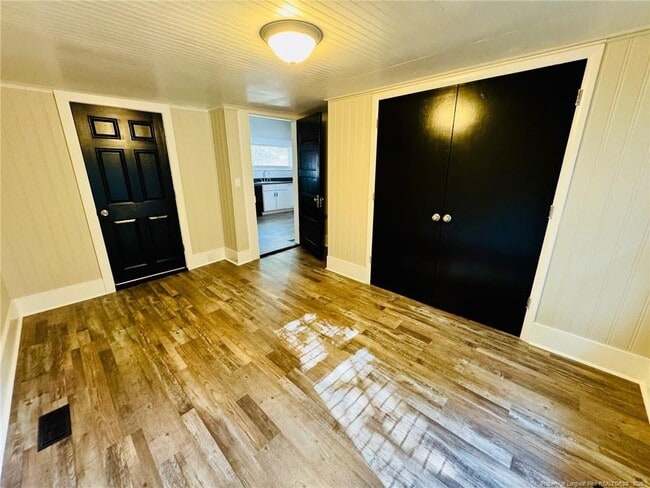 Building Photo - 1803 N Floyd Ave