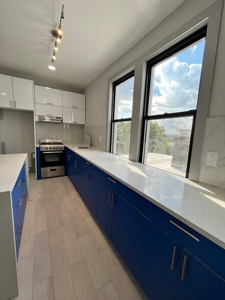 281 Cator Ave 6 - 277 Cator Ave