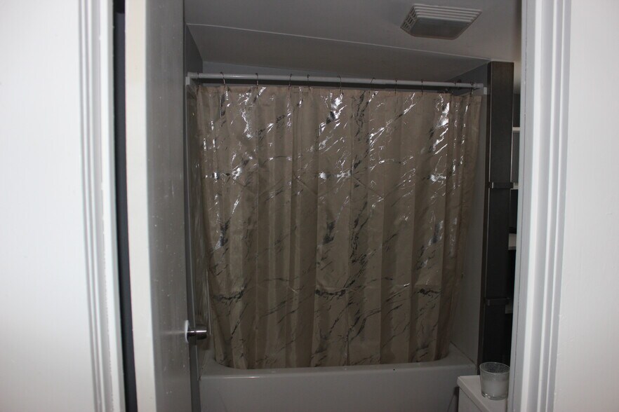 Building Photo - 29 Washington St