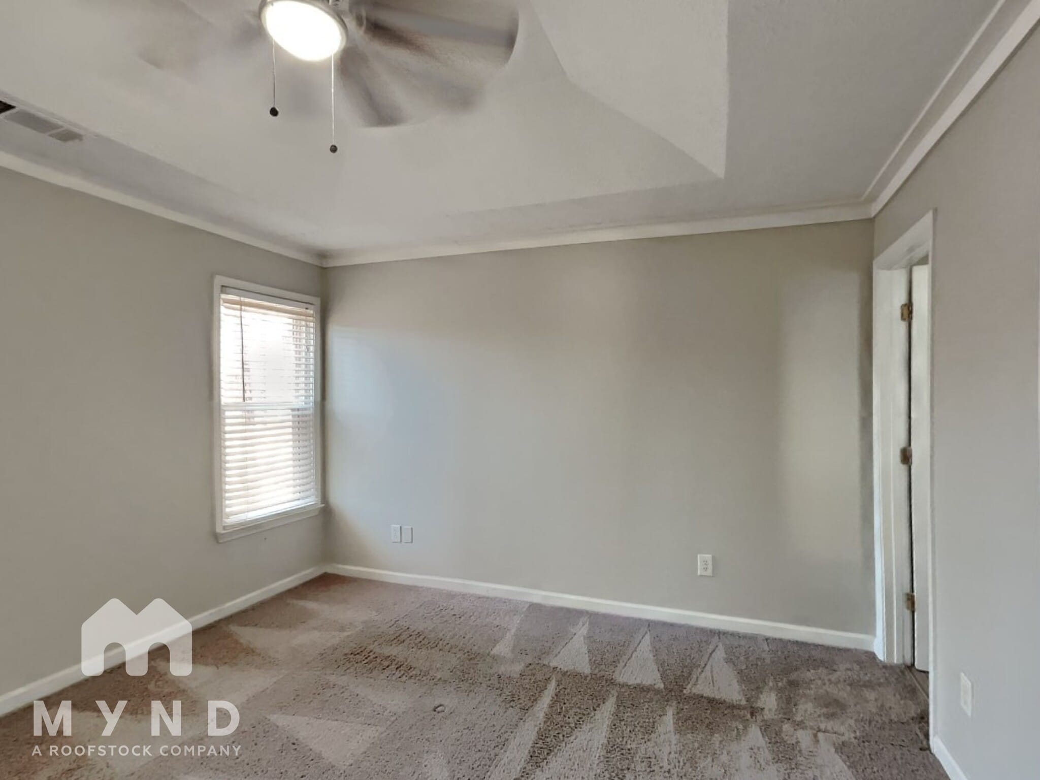 Building Photo - 5801 Meadowview Rd