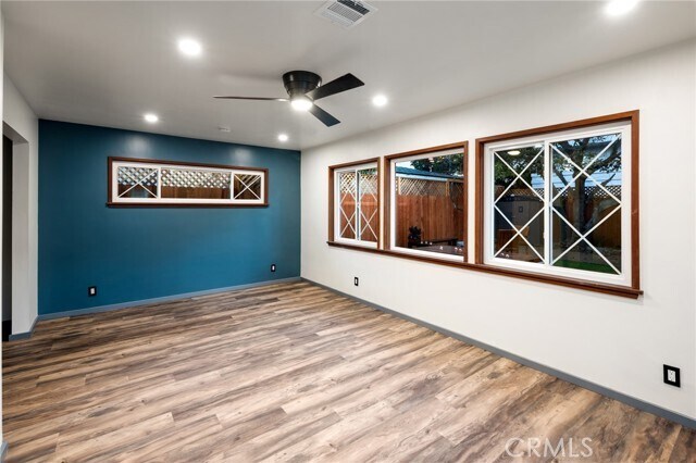Building Photo - 7424 W 85th St