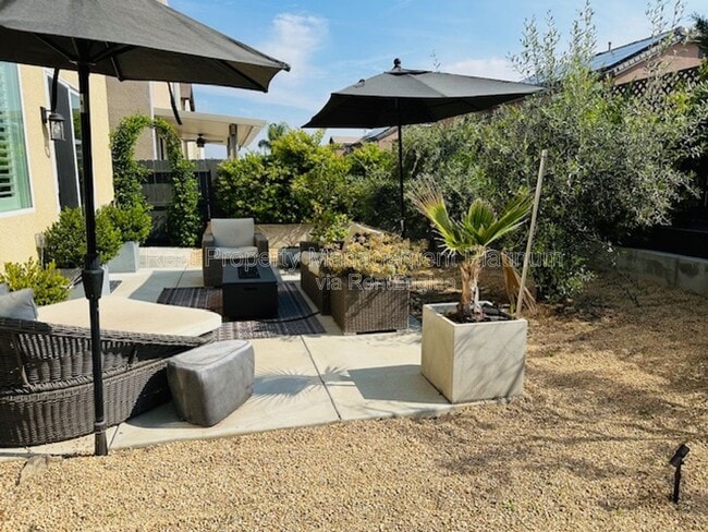 Building Photo - 837 Soledad Ave