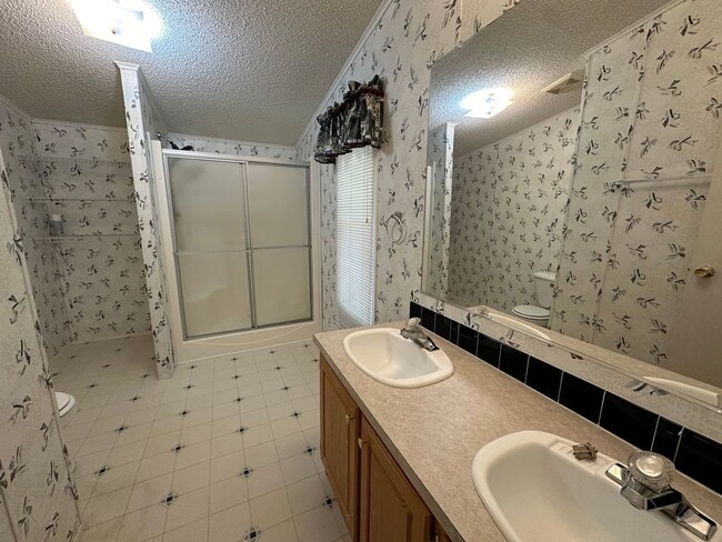 Building Photo - Location! Location! Location!