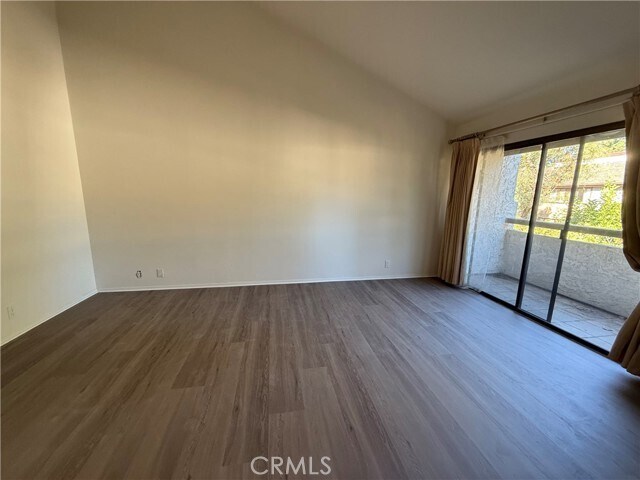 Building Photo - 452 W Huntington Dr