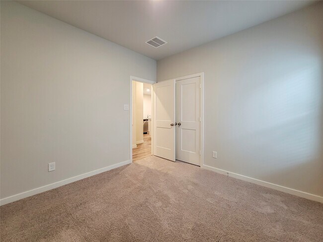 Building Photo - 16983 Pandora Wy