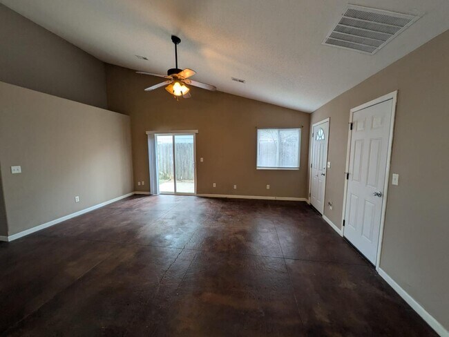 Building Photo - 1334 N Curtis Ct