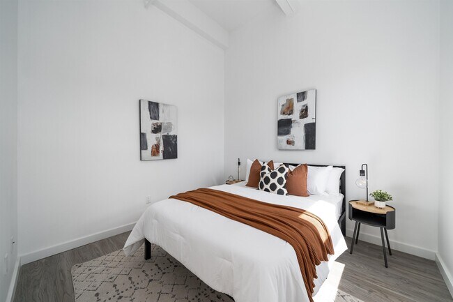 Building Photo - 201 Cornelison Ave