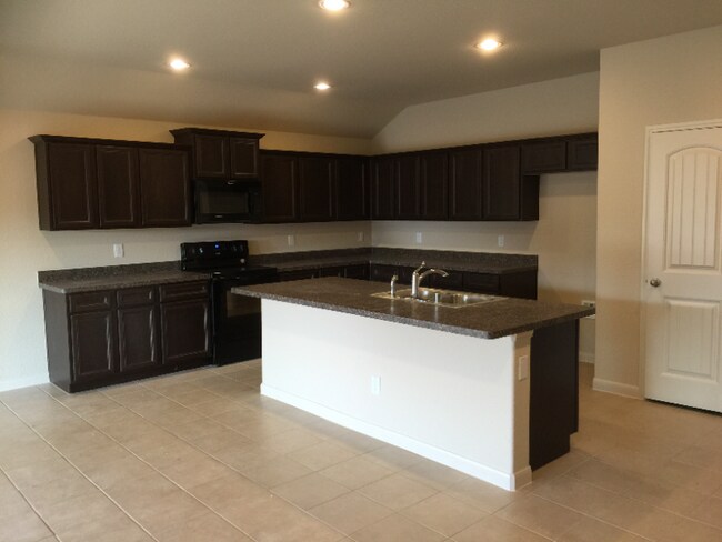 Building Photo - 4655 Elderberry St