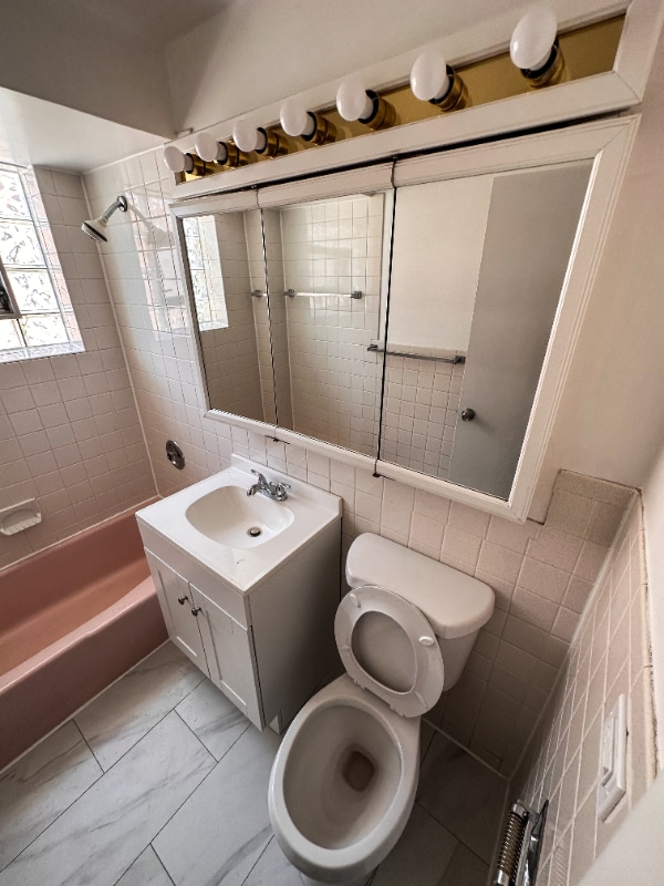 Building Photo - 7344 W Belmont Ave