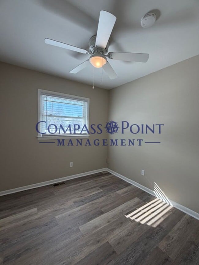 Building Photo - Newly Renovated Just For You! First Month's Rent Free!!