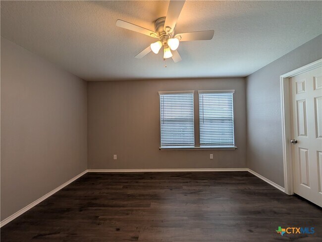 Building Photo - 357 Autumn Blaze
