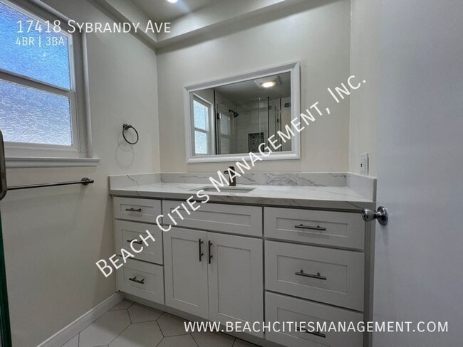 Building Photo - 17418 Sybrandy Ave