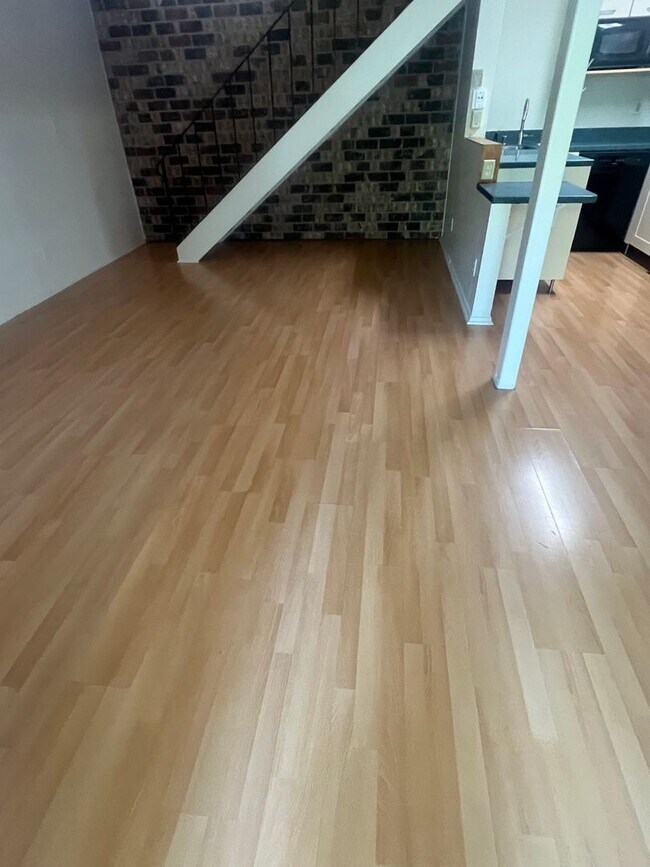 Building Photo - Epic REA: Cozy 2BR Near UC Davis w/ Garage...