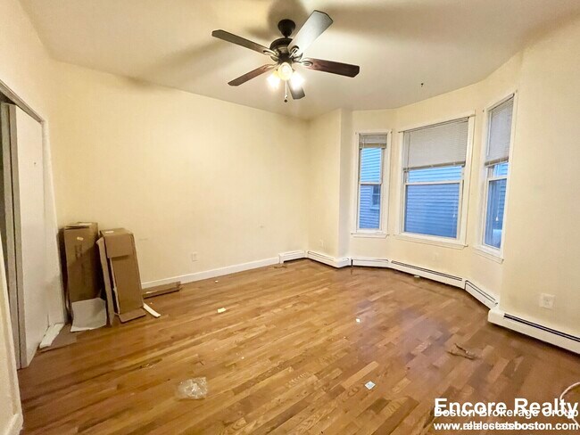 Building Photo - 29 Spring Garden St