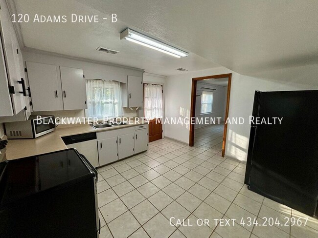 Building Photo - 1 Bedroom Apartment off Wards Ferry Road!