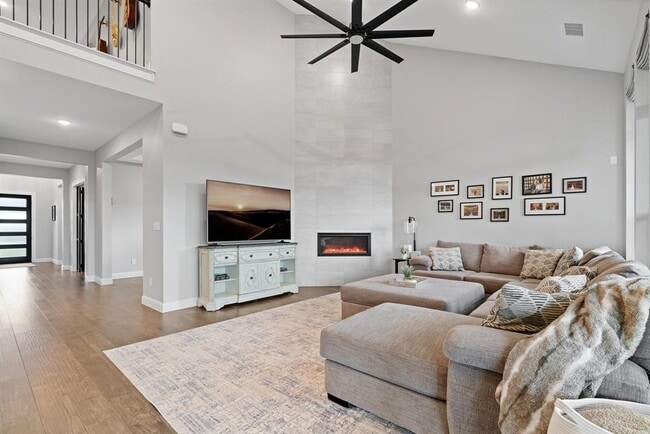 Building Photo - 209 Northcrest Dr