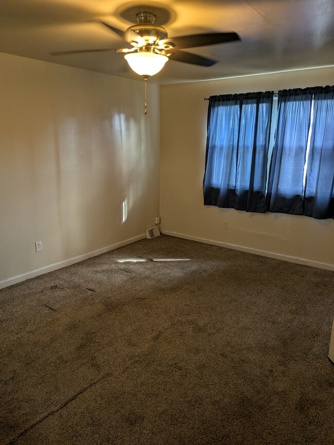 Building Photo - 3583 Primrose Rd