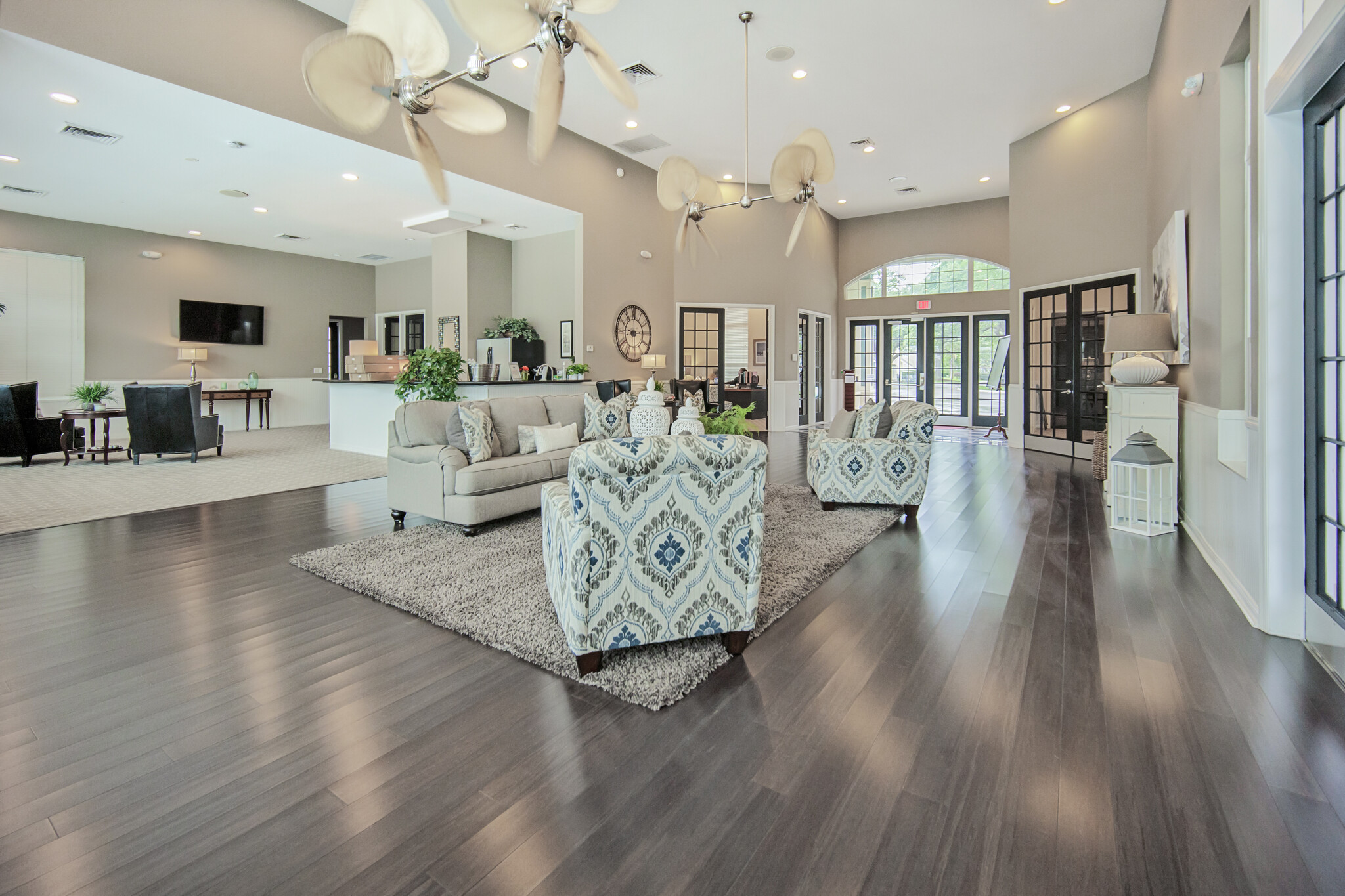 Building Photo - 13700 Richmond Park Dr N