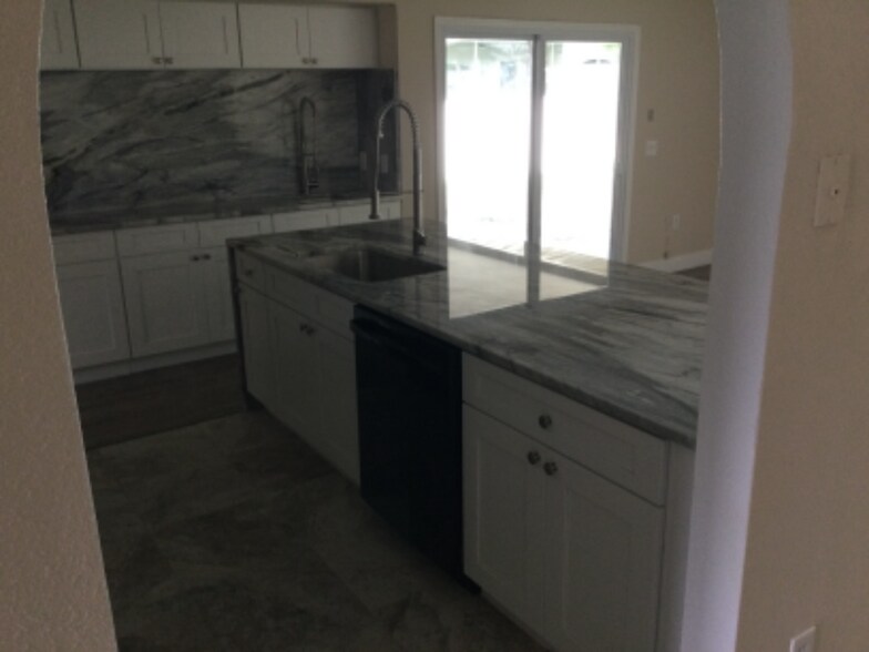 Building Photo - 13138 Misty Ln