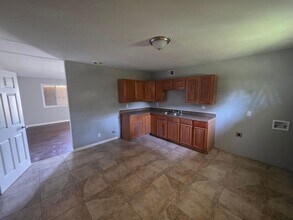 Building Photo - LIMITED TIME**NO APPLICATION FEE**1/2 OFF DEPOSIT**