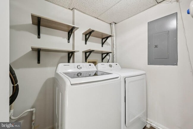 Building Photo - 88 N Bedford St