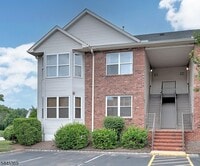 Building Photo - 32 Rebecca Rd